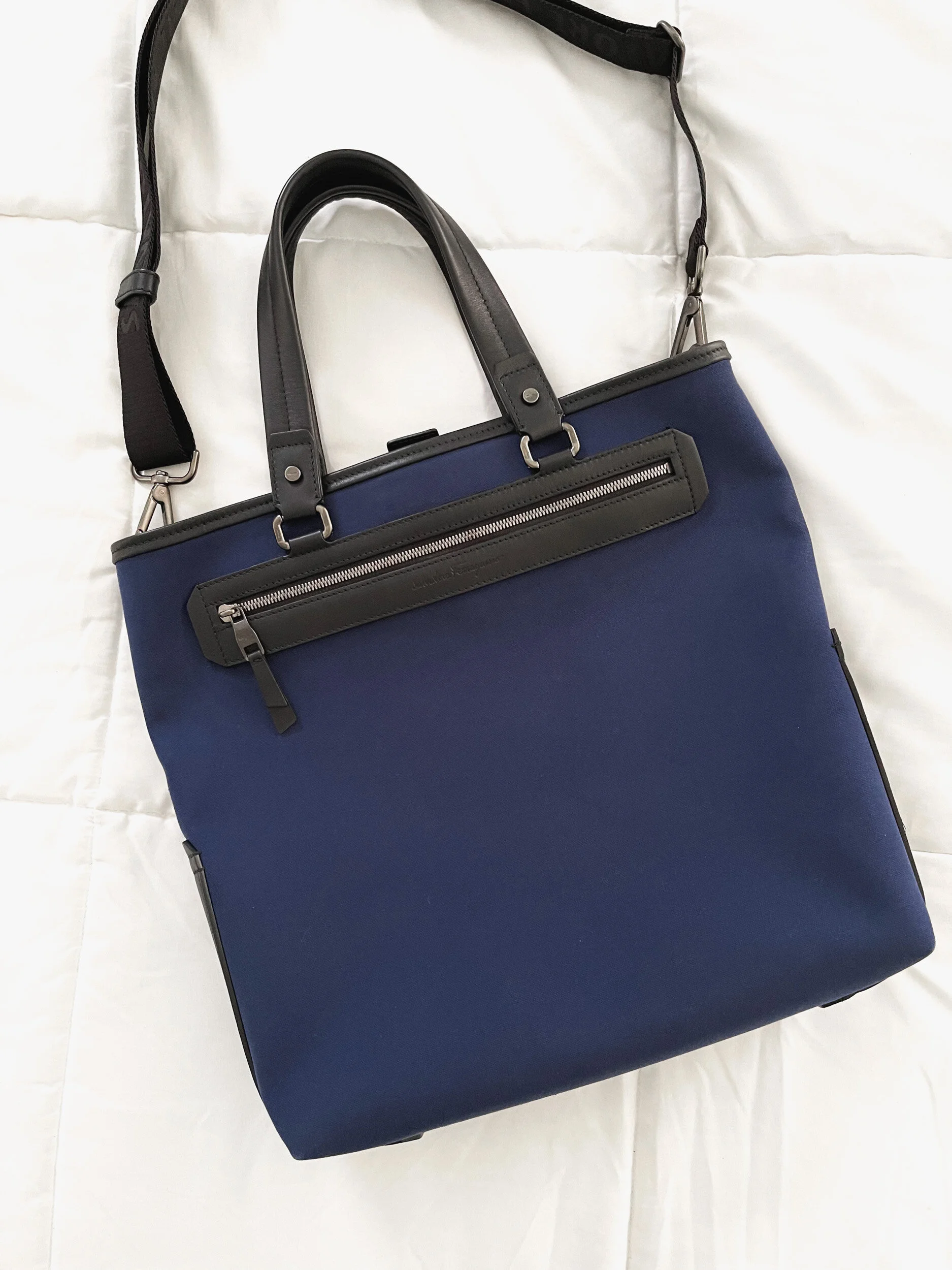 Ferragamo leather deals bag